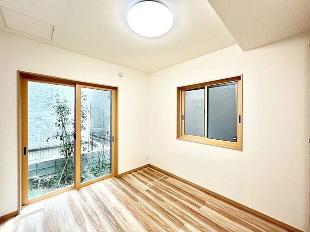 爽やかな日差しがお部屋全体を優しく包み込んでくれます