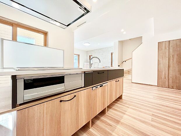 カウンター越しにお話しをしながら毎日のお料理をもっと楽しく