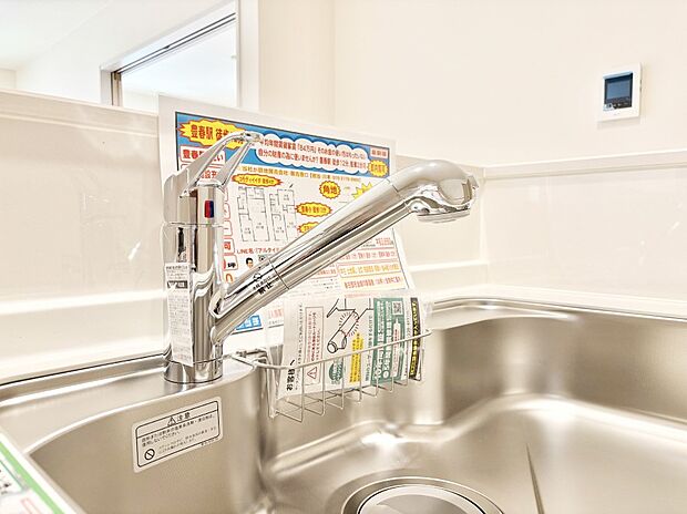 いつでも清潔なおいしいお水を。一つの水栓で水道水と浄水を使い分け。