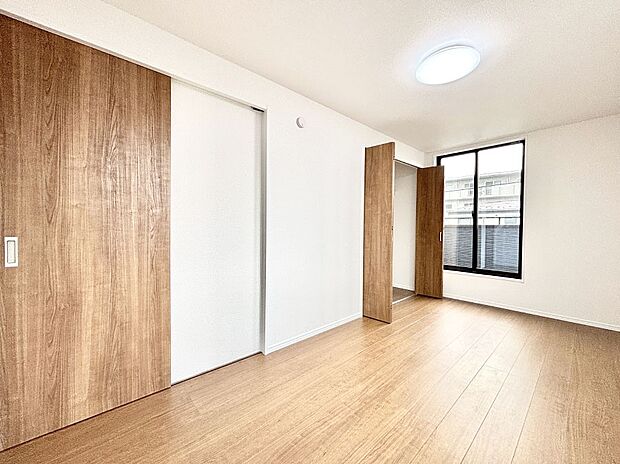 収納が充実しているので居住スペースを広々使えます