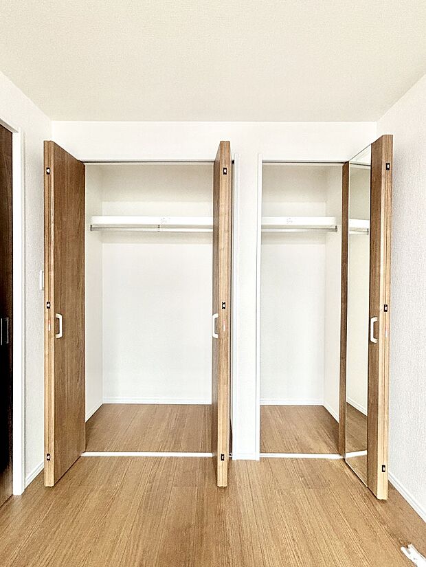 たっぷりの収納スペースで快適に暮らせそう 