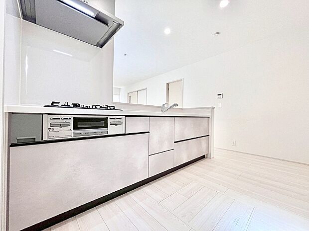 カウンター越しにお話しをしながら毎日のお料理をもっと楽しく