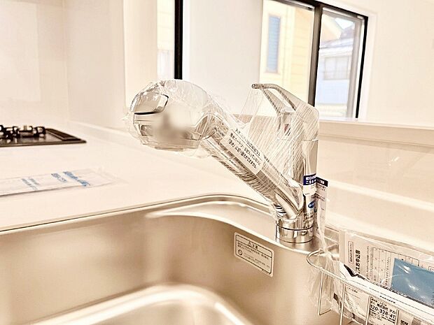 浄水器一体型のキッチンで洗い物用・料理用と切り替え簡単!キッチンワークをより快適にします!