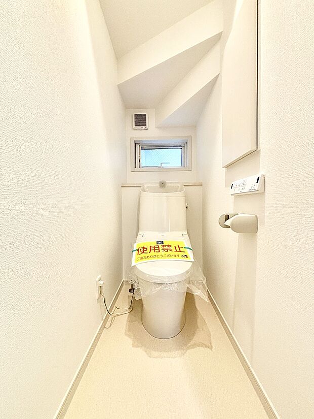 トイレは安心の2箇所！朝のバタバタも一安心です。 