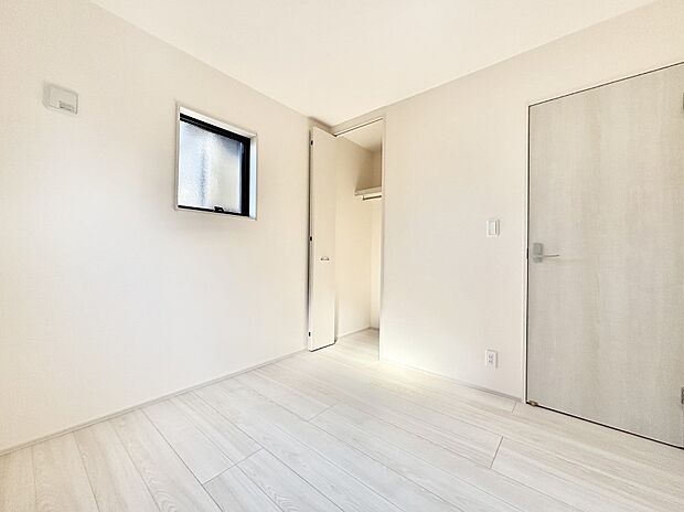 子供部屋にもおすすめな収納スペースたっぷりの居室