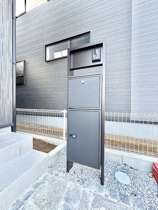 表札・インターホン・ポストをひとつに集約