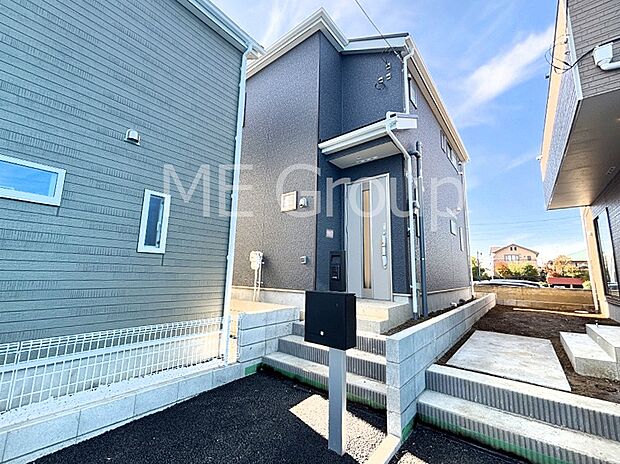 家族の絆深まる対面キッチン&リビングイン階段を採用した間取りプラン!