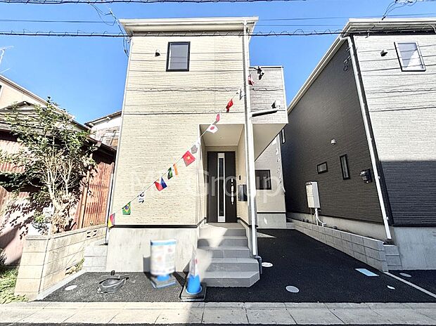 洗練された外観、上質な住空間が広がる室内は永く安心して過ごせる住居です。 