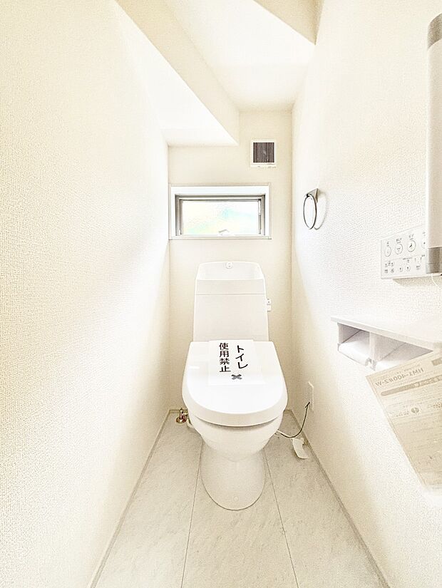 清潔感のある白を基調とした落ち着ける空間