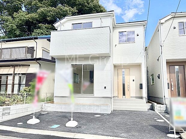 洗練された外観、上質な住空間が広がる室内は永く安心して過ごせる住居です。