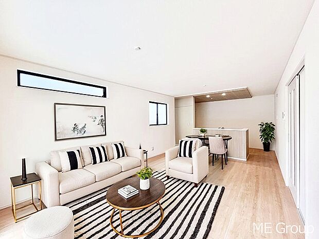 落ち着いた雰囲気のLDKは家族みんなの快適空間※家具はCGです