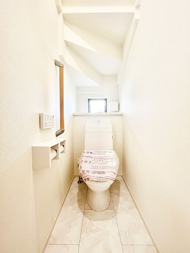 トイレは安心の2箇所！朝のバタバタも一安心です。 