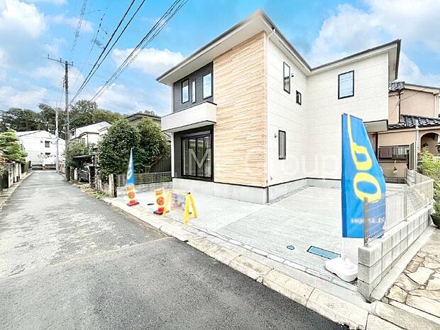 たっぷりの陽光と心地よい風が舞い込む住まい 