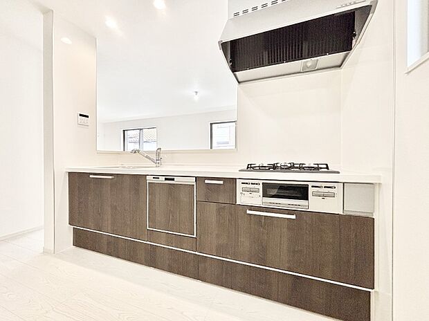 料理をしながらご家族との会話を楽しめる対面カウンターキッチン