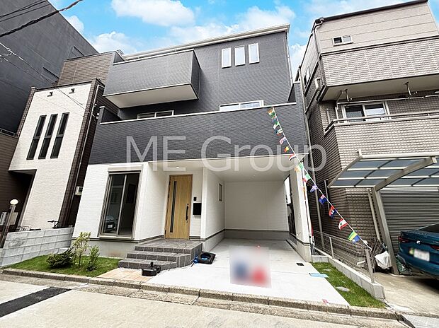 溢れる陽光でご家族の笑顔も輝く