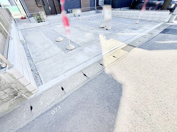 目の前が駐車場だと雨の日も大量にお買い物をした時も便利ですよね