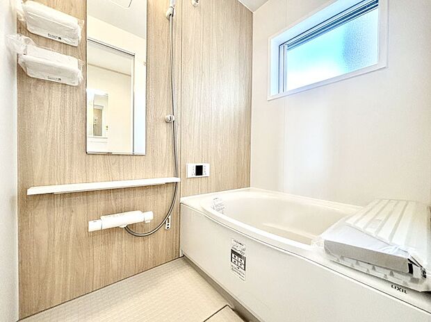 落ち着いた雰囲気でゆっくりお寛ぎいただけるバスルーム