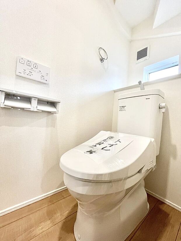 トイレは1階と2階それぞれに配置されていてとても便利です。 