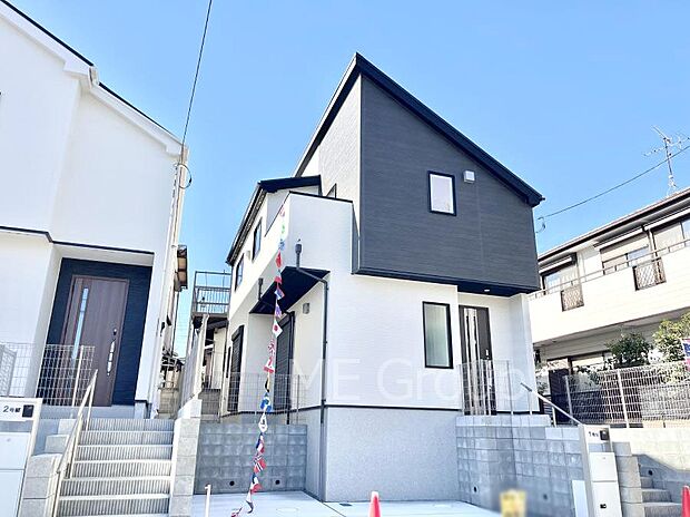 洗練された外観、上質な住空間が広がる室内は永く安心して過ごせる住居です。