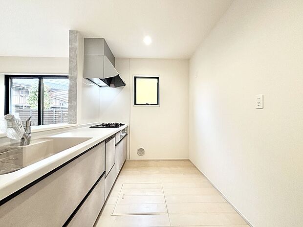 ゆとりあるキッチンではご家族と楽しくお料理ができます。