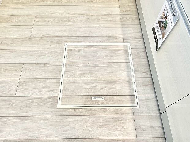 床下収納付き!日用品・非常用品の収納にも大活躍。