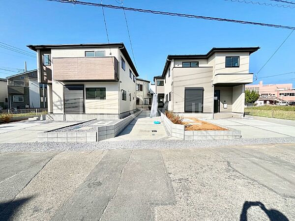見通しの良さとともに、街並みに開放感を与えてくれます。