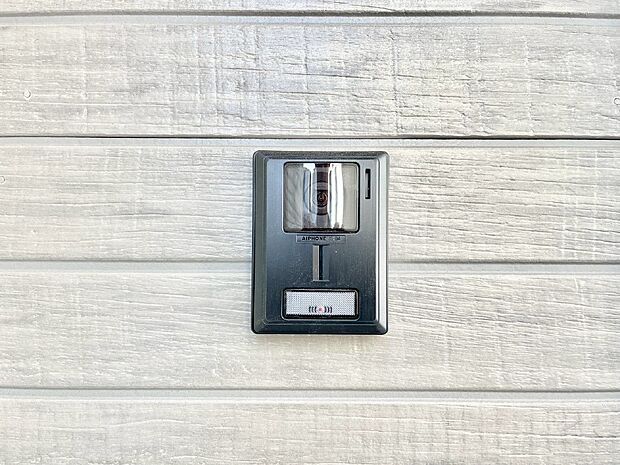 ＴＶモニター付インターホンでセキュリティ面にも配慮。