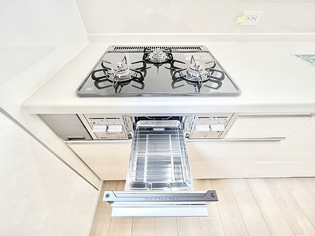 三口ガスコンロでお料理が一気にはかどりそう。  