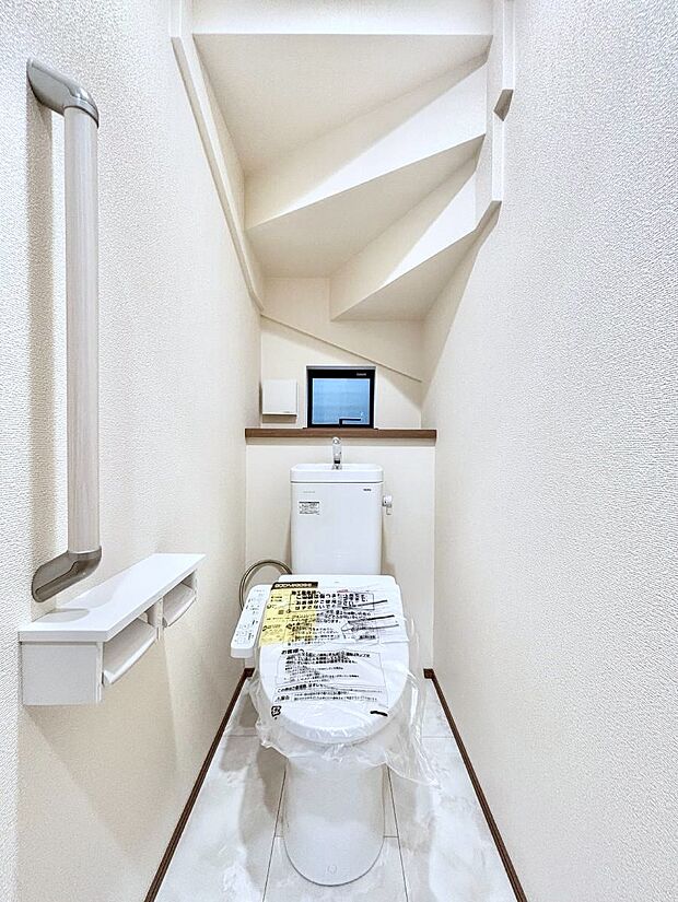 トイレは1階と2階それぞれに配置されていてとても便利です。 