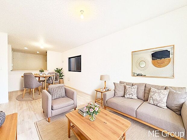 落ち着いた雰囲気のＬＤＫは家族みんなの快適空間※家具はCGです