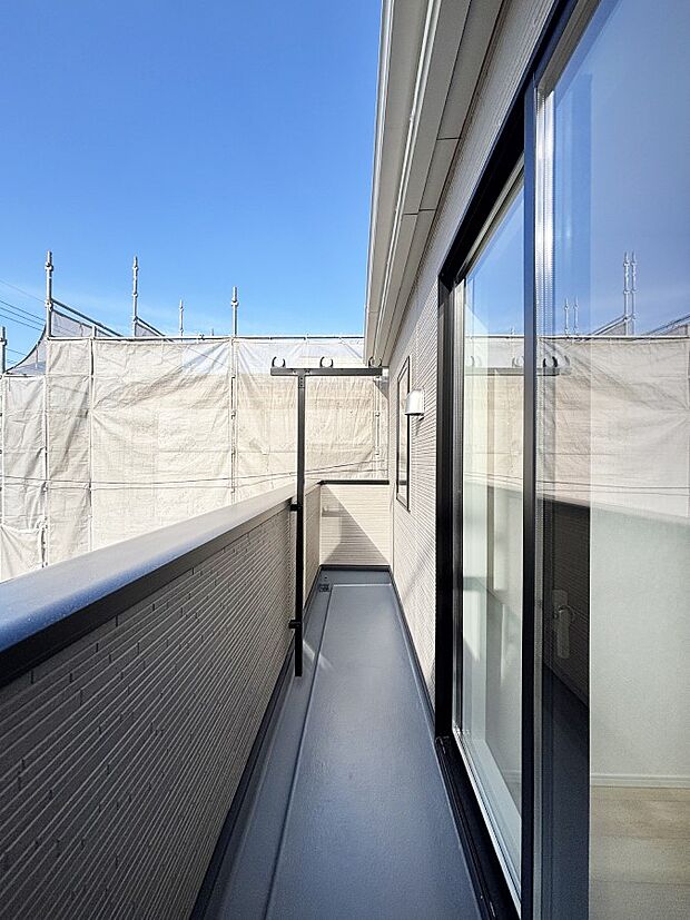 風通しの良いバルコニー