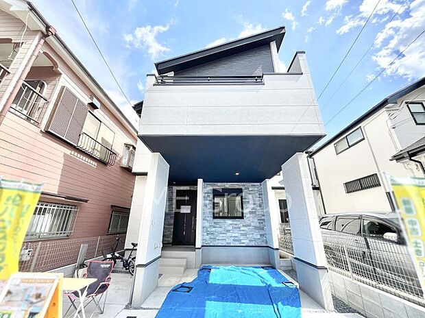 洗練された外観、上質な住空間が広がる室内は永く安心して過ごせる住居です。