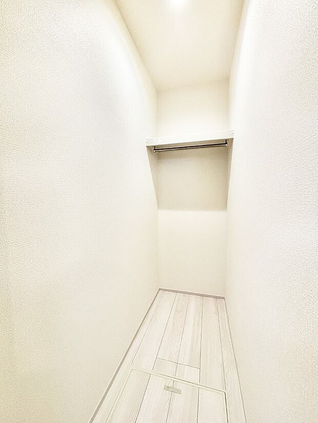 たっぷりの収納スペースで快適に暮らせそう