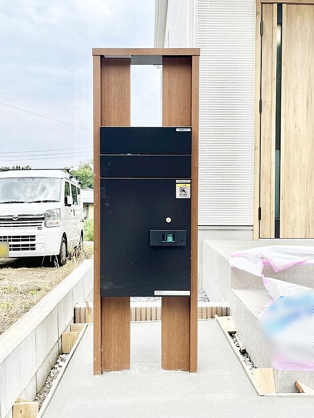 表札・インターホン・ポストをひとつに集約