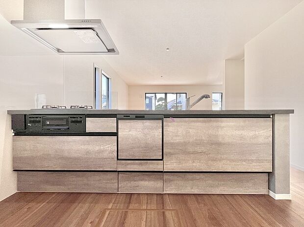 毎日使うキッチンだから、使いやすさ&お手入れのしやすさにこだわりました。