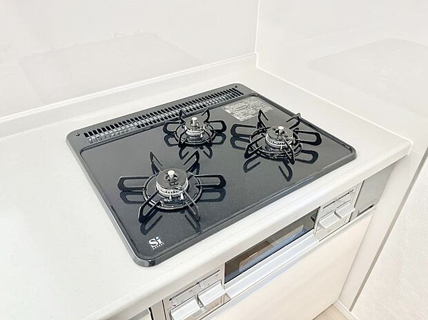 三口ガスコンロでお料理が一気にはかどりそう    