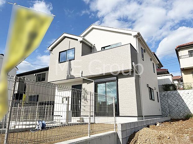 溢れる陽光でご家族の笑顔も輝く