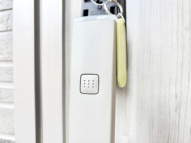 スマートに開錠できる電子キー