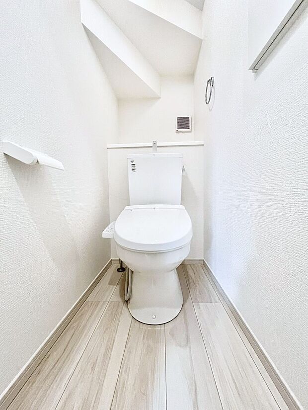 トイレは安心の2箇所！朝のバタバタも一安心です。 