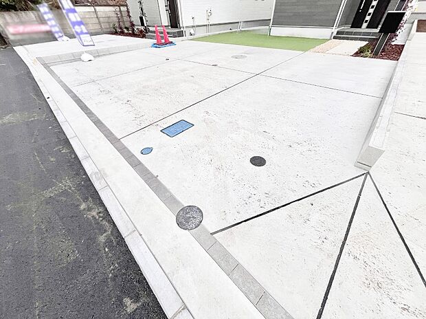 駐車2台可能！急なお客様の駐車に。また、ご家族の自転車スペースとしても大活躍。