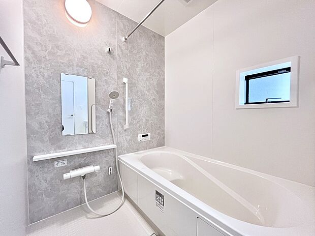 一日の疲れを癒やす大切なバスタイム。ゆっくりとお風呂を楽しんで疲れをとりたいですね!