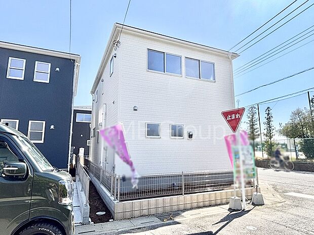 洗練された外観、上質な住空間が広がる室内は永く安心して過ごせる住居です。