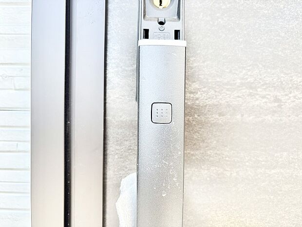 スマートに開錠できる電子キー