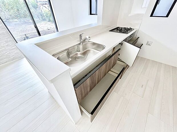 浴室涼風暖房換気乾燥機付きなので、お天気が悪い日のお洗濯も安心!