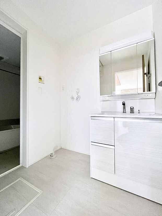 身支度もスムーズにおこなえる脱衣場