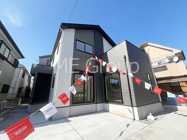 溢れる陽光でご家族の笑顔も輝く