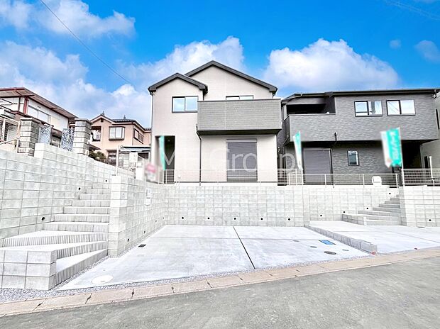 溢れる陽光でご家族の笑顔も輝く