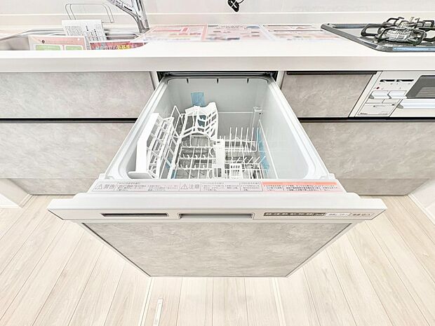 面倒なお片づけは食洗機にお任せ!家事の負担が減って、時間にも気持ちにもゆとりができます。