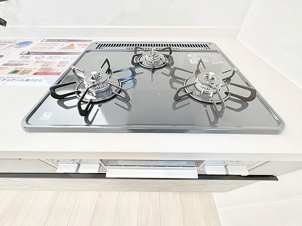 三口ガスコンロでお料理が一気にはかどりそう。