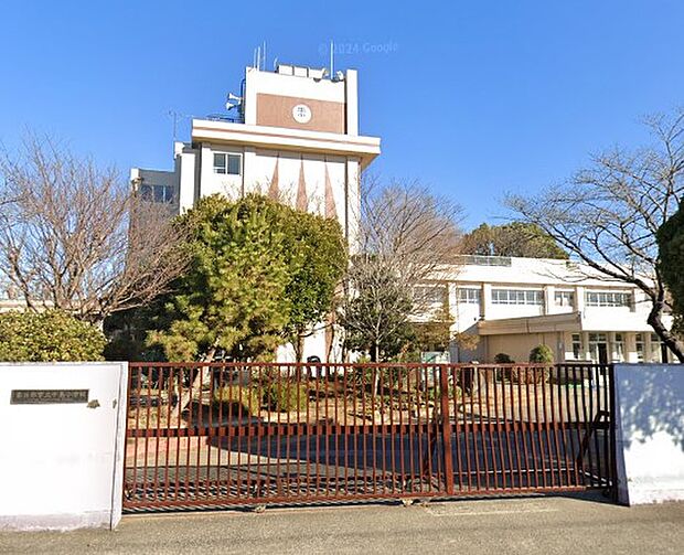 小学校 1200m 春日部市立牛島小学校